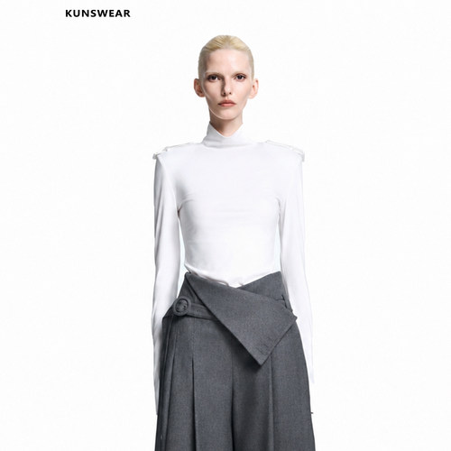 KUNSWEAR/琨丝薇尔26FA 半高领肩扣修身针织打底衫上衣 846004080