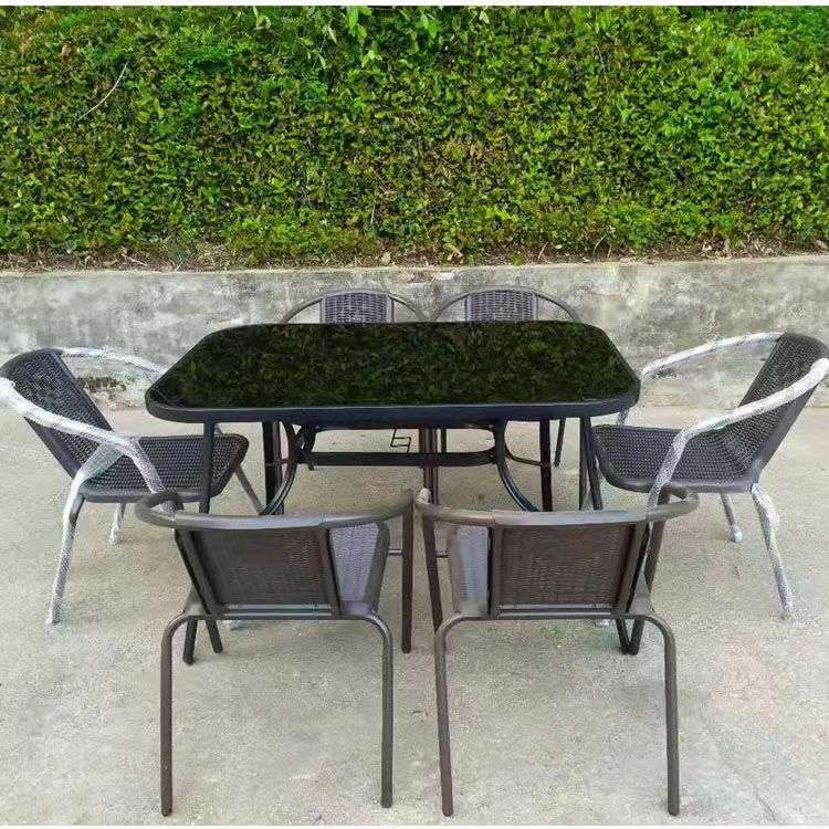 新品户外藤编桌椅新款铁艺家具钢化玻璃阳台休闲太阳伞组合咖啡厅