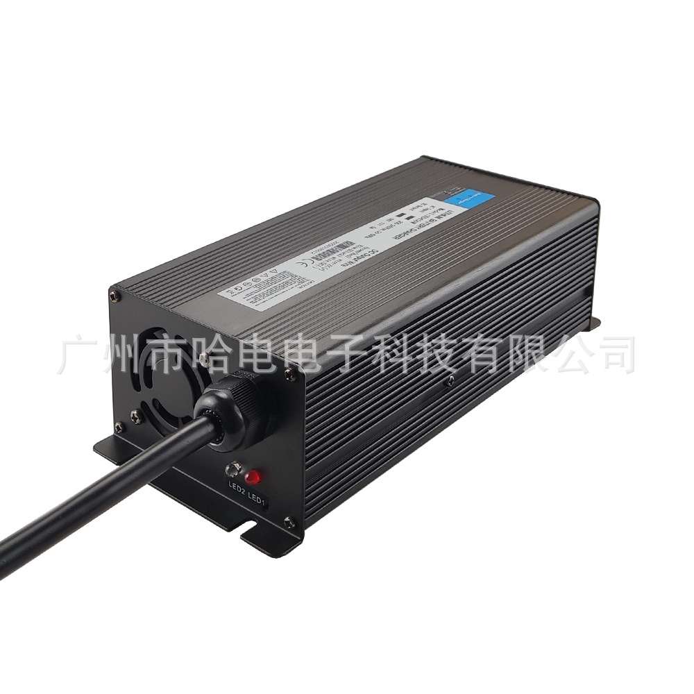 12V20A25A CB CE KC认证 自动断电智能三段式房车储能电池充电器