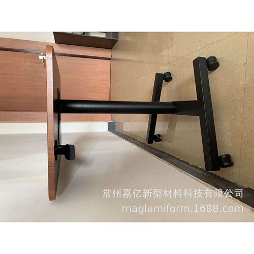 高度可调节电脑桌，可移动升降单人桌。