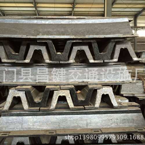 DA300*2000L护舷 DA型橡胶防撞护舷 拱型靠泊橡胶码头船用防撞条