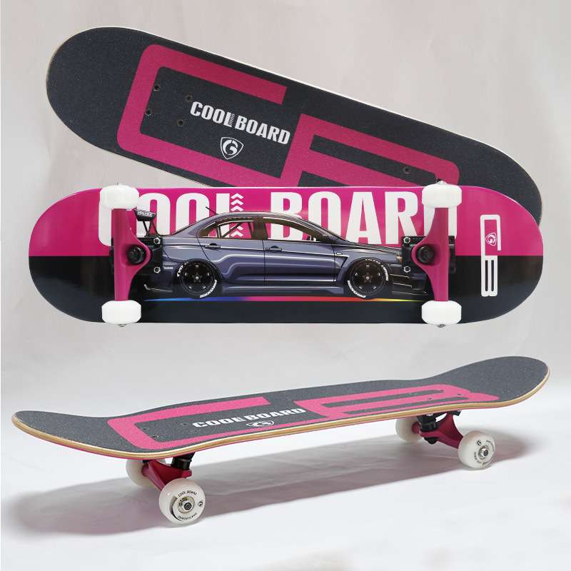 厂家直供四轮双翘滑板枫木高品质专业板青少年初学者陆地刷街板