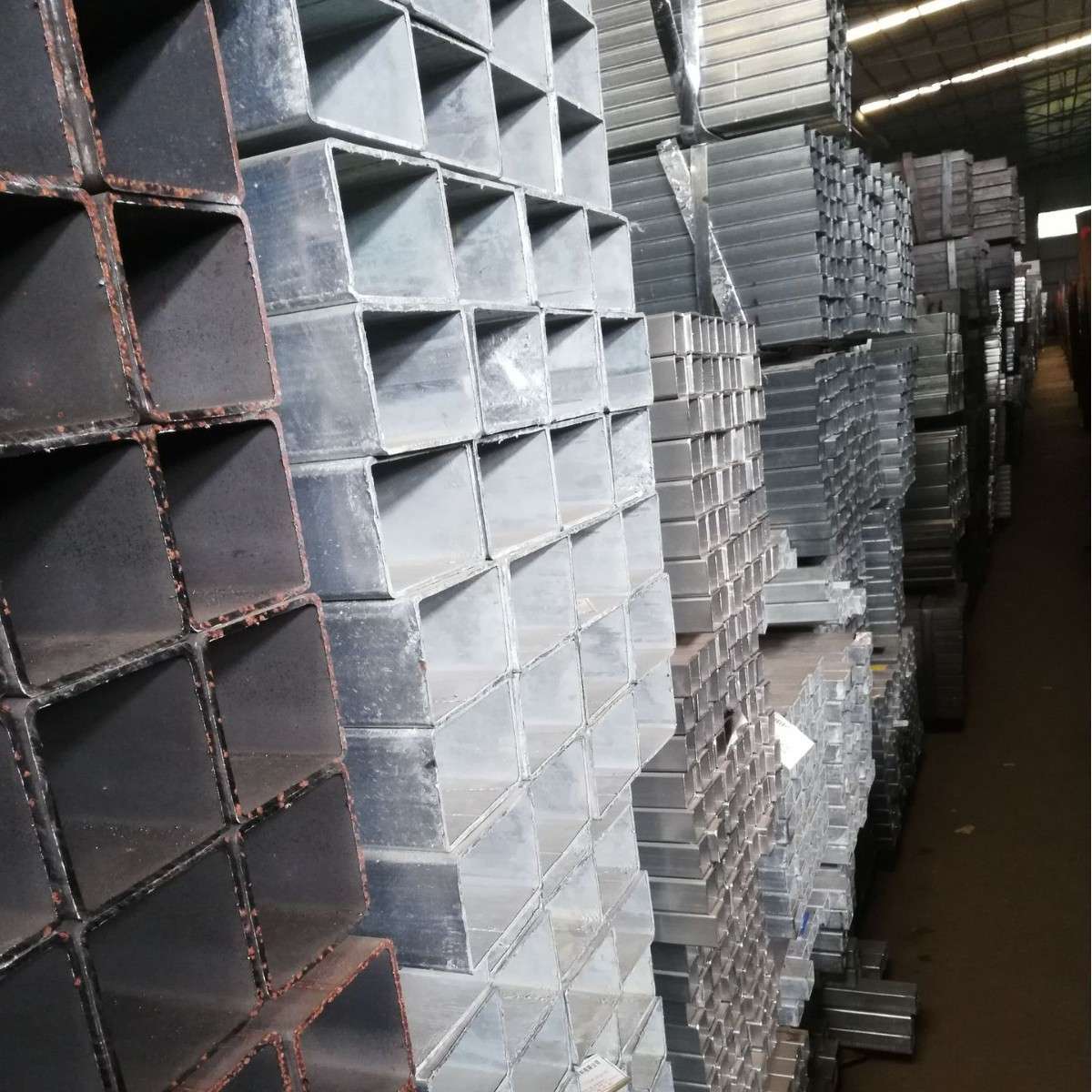 厂家现货 各种规格 黑方管 热镀锌方管 热带方管 冷带方管