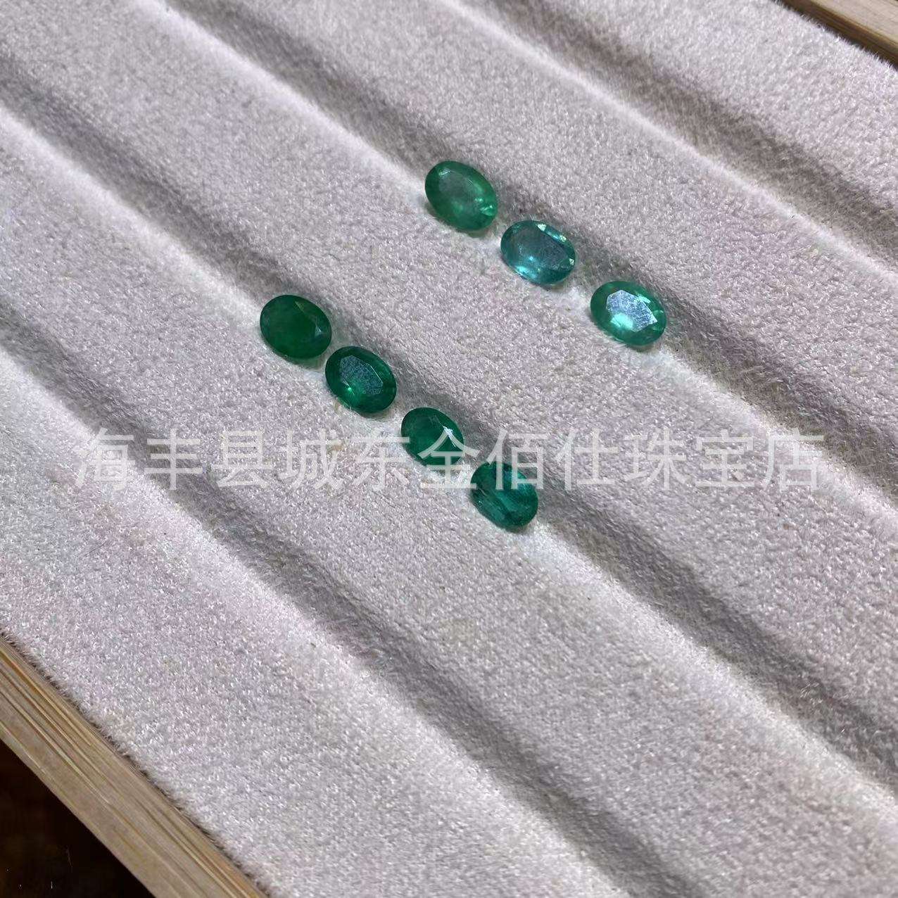 天然祖母绿裸石 克拉级别祖母绿蛋面蓝宝石戒面祖母绿镶嵌裸石