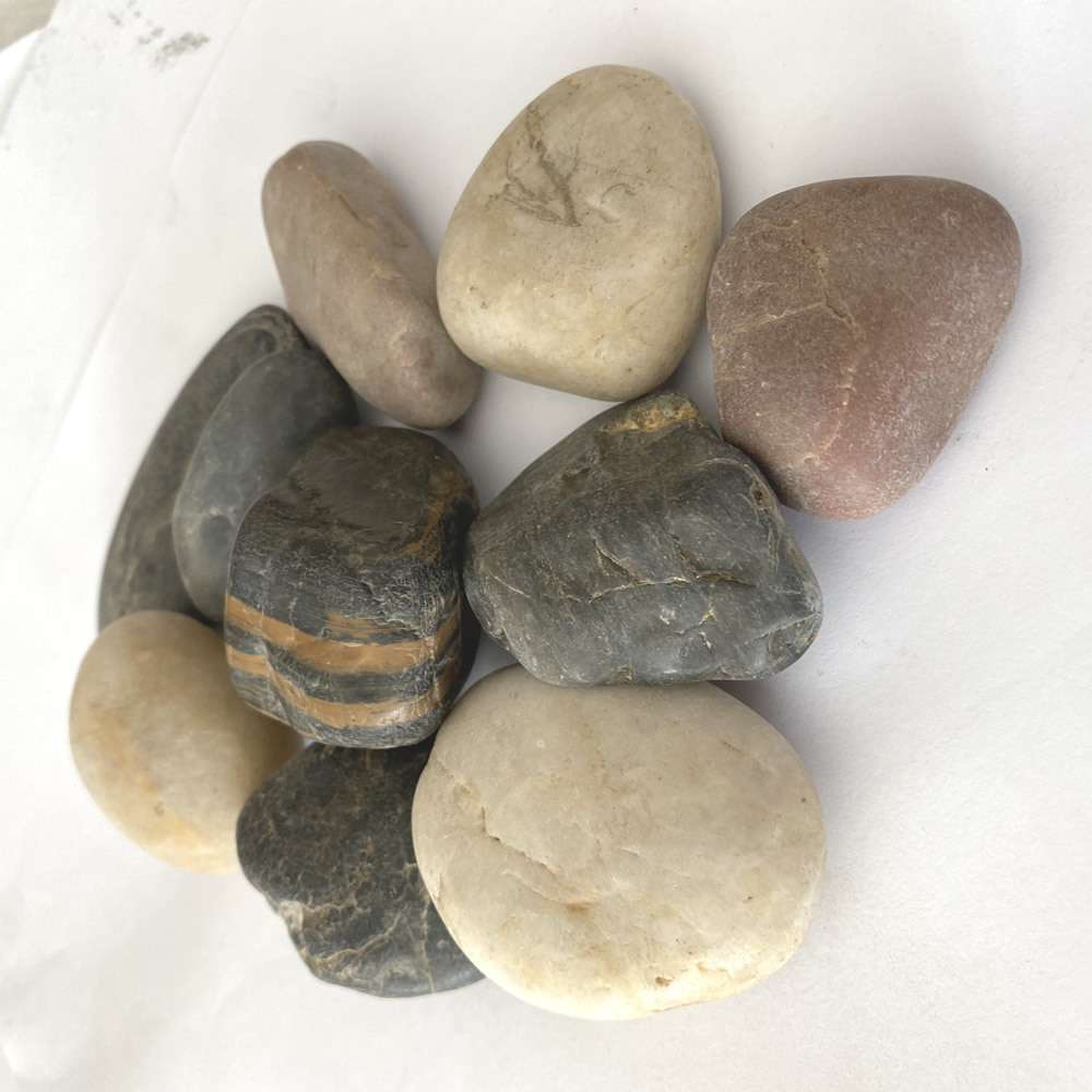 厂家供应灰色碎石 灰色机制鹅卵石 彩色水洗石 园艺鹅卵石