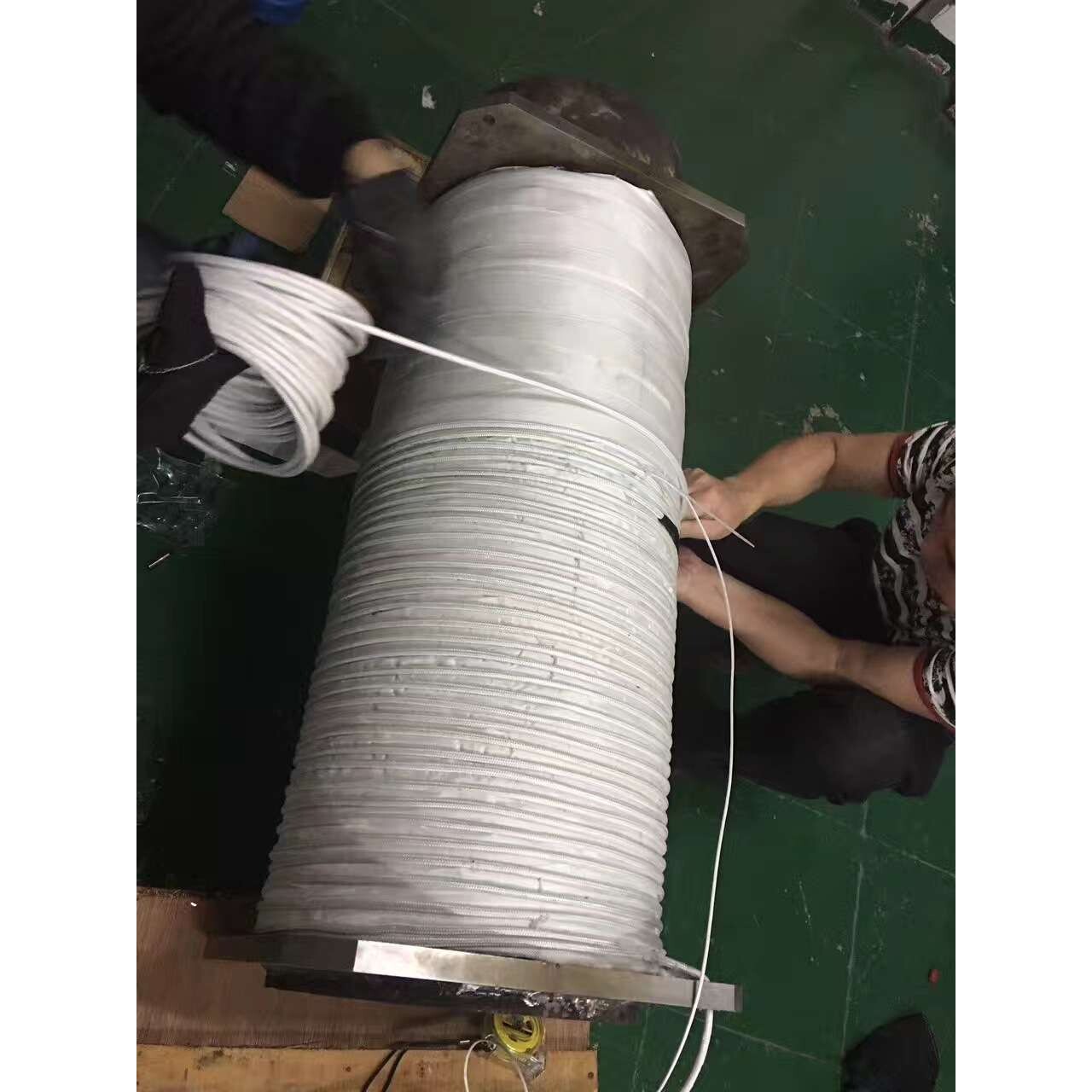 厂家供应电磁加热电陶炉线圈管道式电磁感应平面电磁炉省电