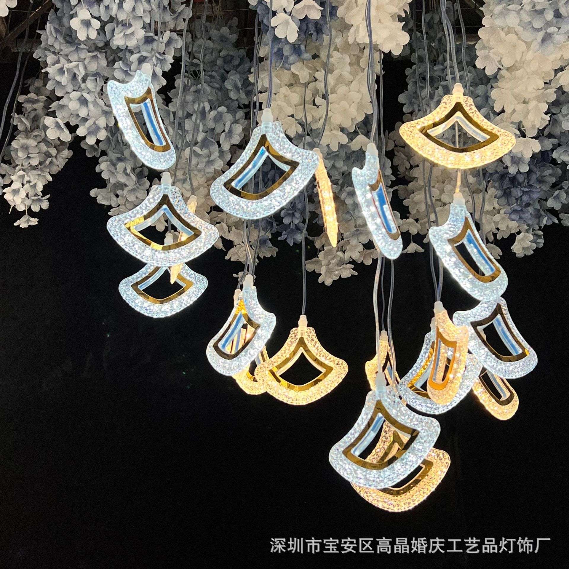 婚庆10头凌面亚克力吊灯婚礼场地布置灯节日派对氛围灯圣诞装饰灯