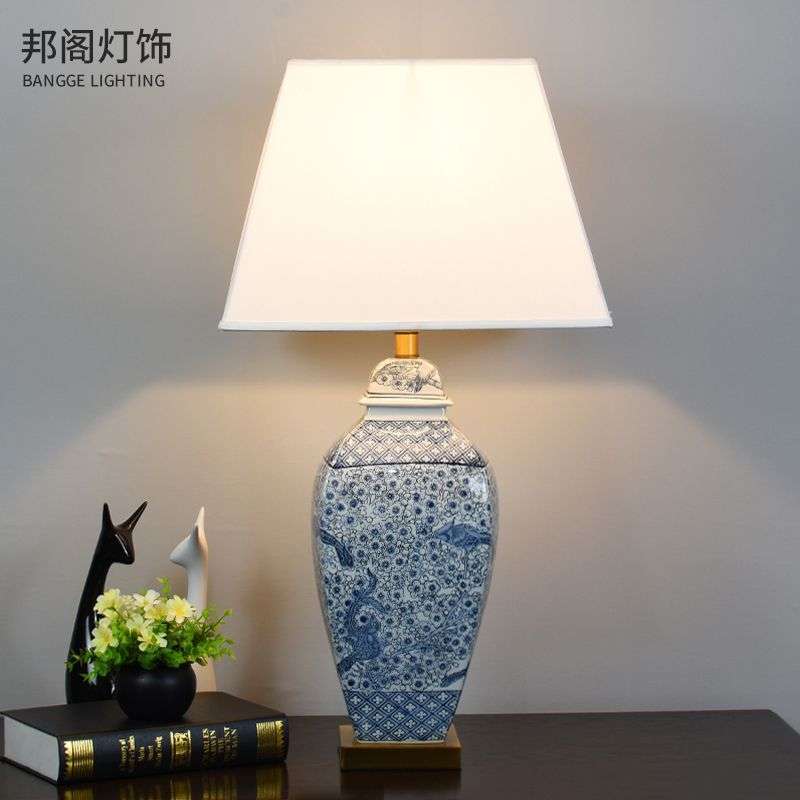 青花瓷台灯新中式客厅复古摆件花瓶高级酒店床头灯饰方形陶瓷