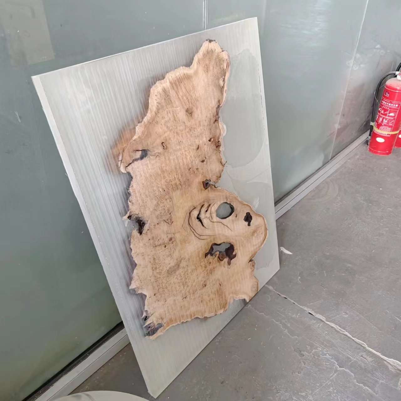 亚克力板和木板连接 透明板镶嵌木头家具摆件 有机玻璃制品工艺品