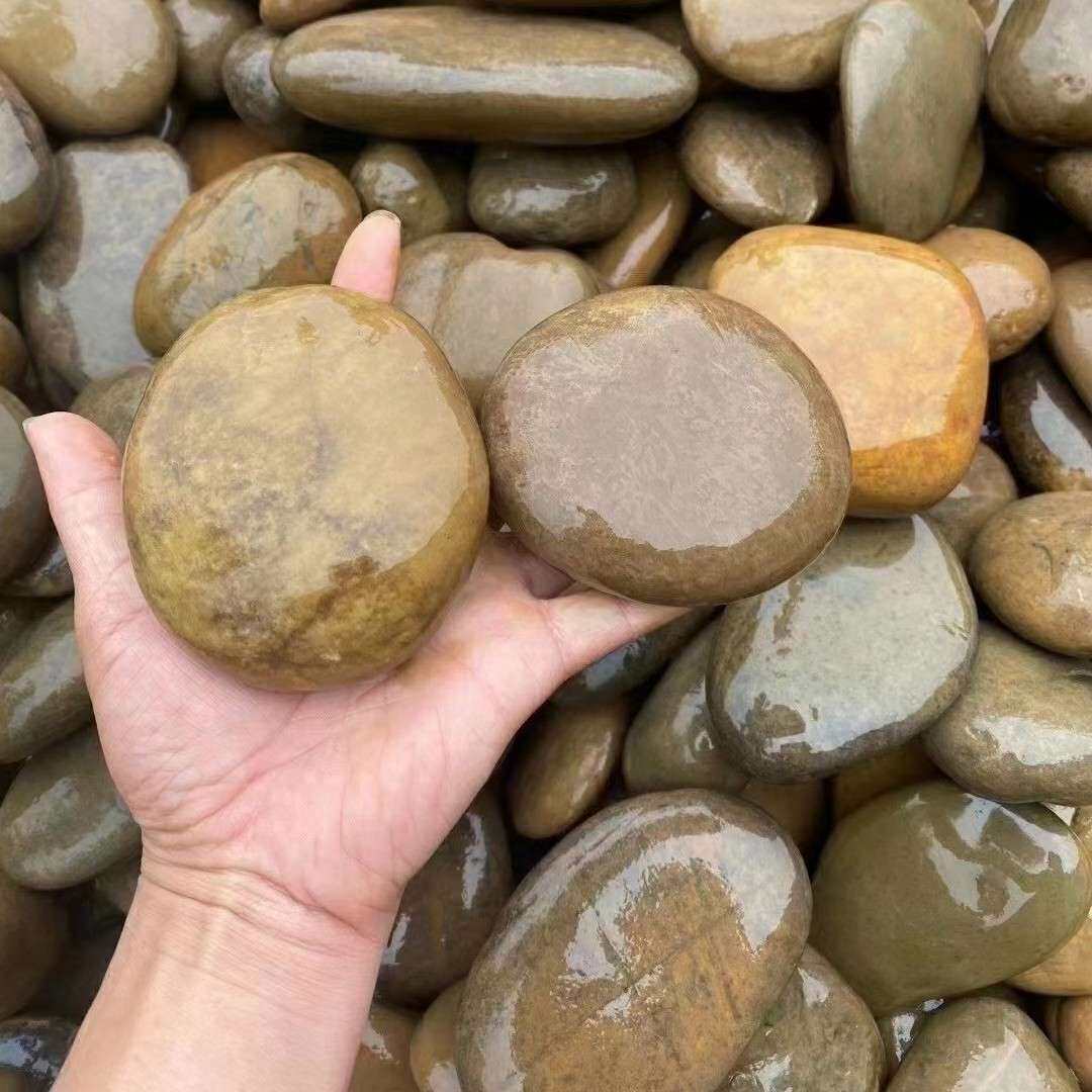 清远直供鹅卵石天然杂色鹅卵石铺路庭院地园林原石
