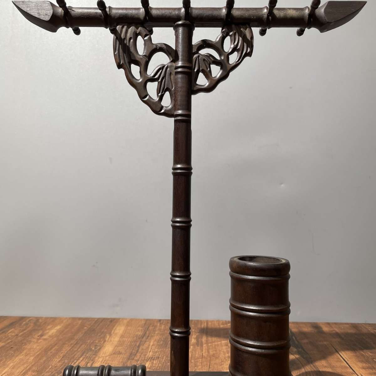 馆藏文案陈设大量 仿古竹雕笔筒木雕手工雕刻漆器文具