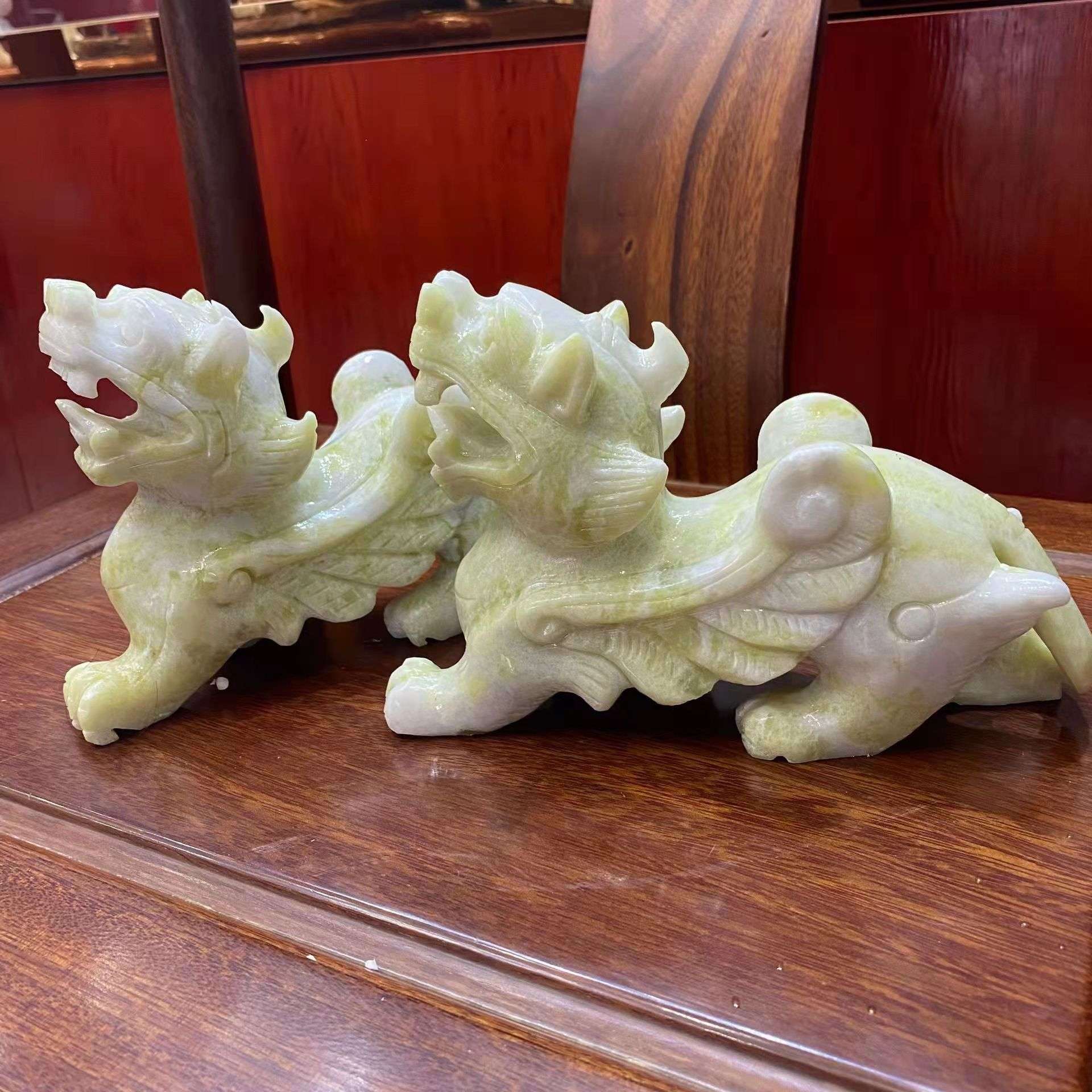 蓝田玉貔貅摆件姜花岫玉飞天小貔貅一对家居办公装饰工艺品