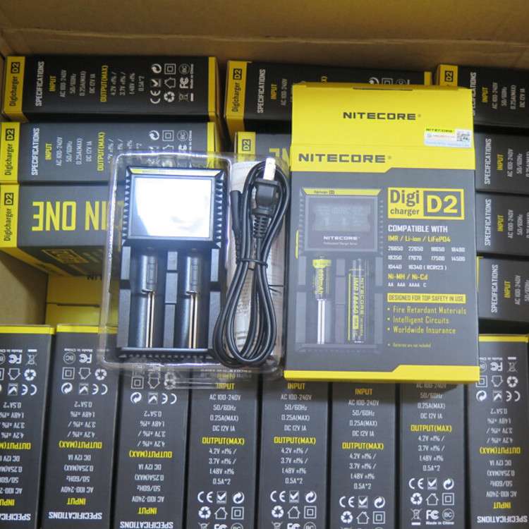 NITECORE奈特科尔D2充电器D418650智能液晶显示双槽智能充电器