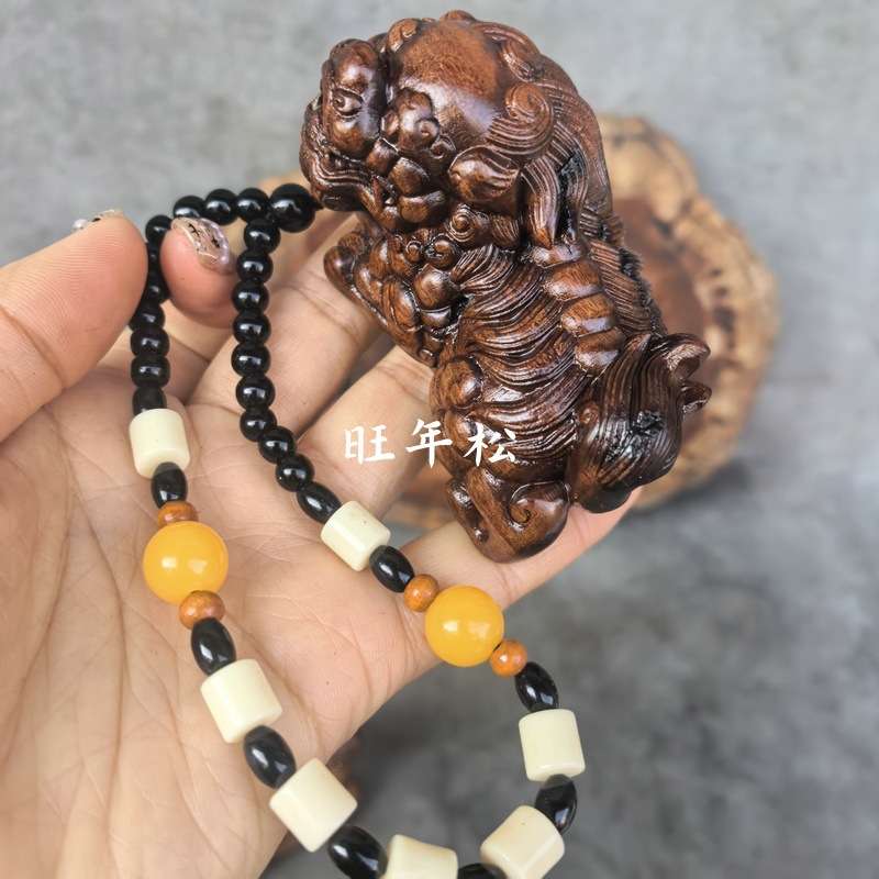 龙虎山发货雷枣木木雕霸王貔貅手把件招财实木文玩手把件送礼开运