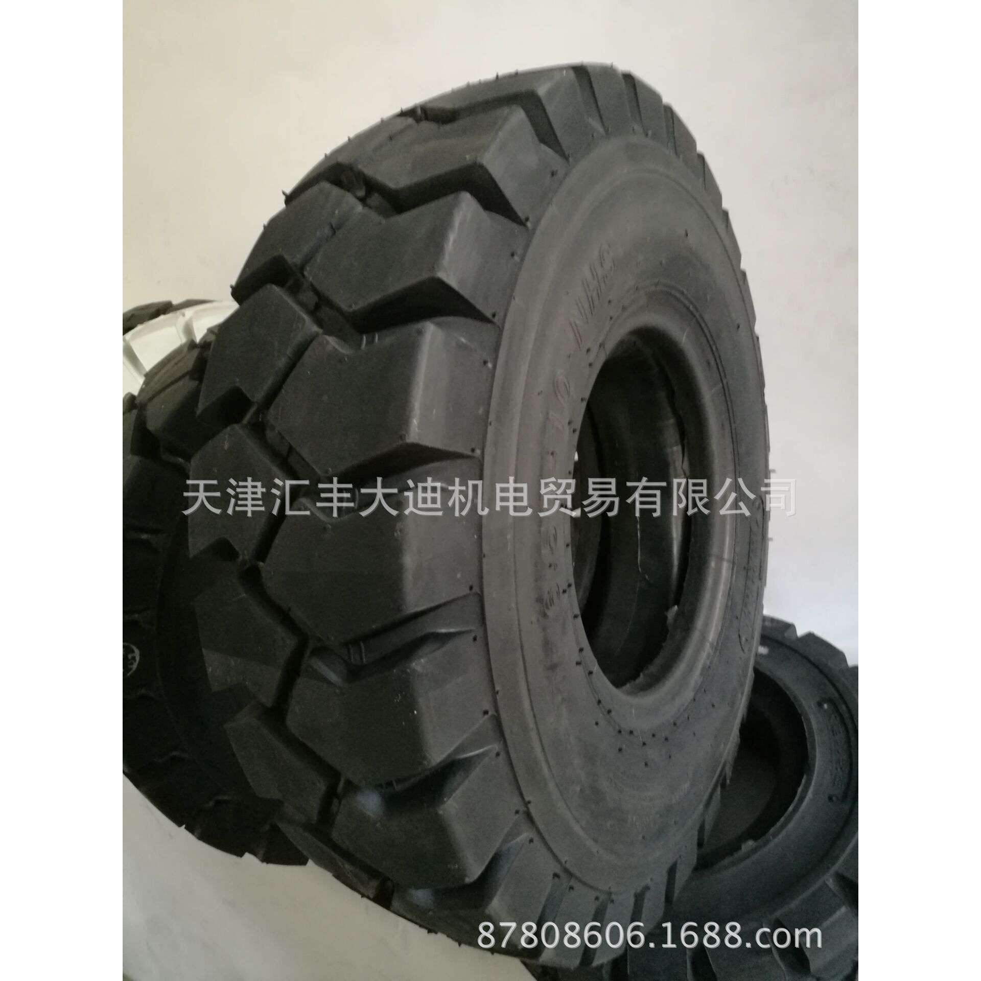 厂家直销叉车实心轮胎三吨叉车后轮650-10叉车实心轮胎高品质耐磨