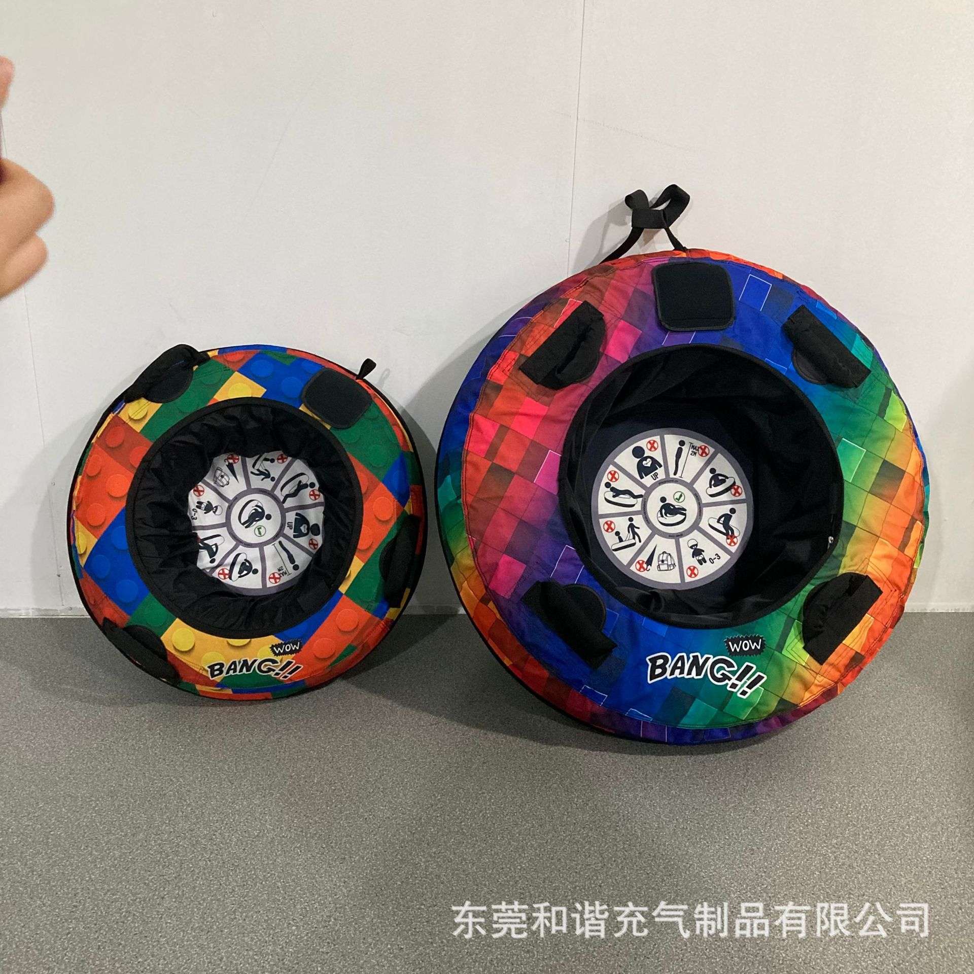 厂家现货滑草圈充气旱地彩虹滑道拖拉旱滑梯圈加厚滑雪圈户外成人