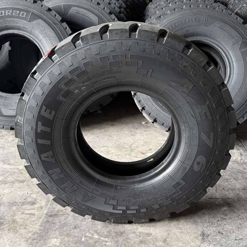 全钢大货车轮胎1100R20 矿山防爆耐磨加厚轮胎