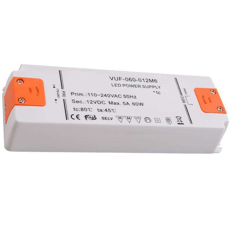 质保3年 符合认证 塑料壳 60W 24V高功率因数 恒压电源 薄LED驱动