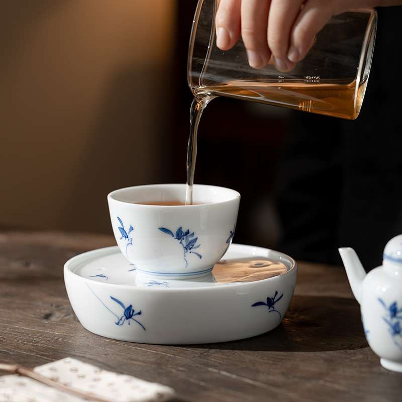 釉下纯手绘蝴蝶兰主人杯羊脂玉猪油白茶具品茗杯家用喝茶杯压手杯