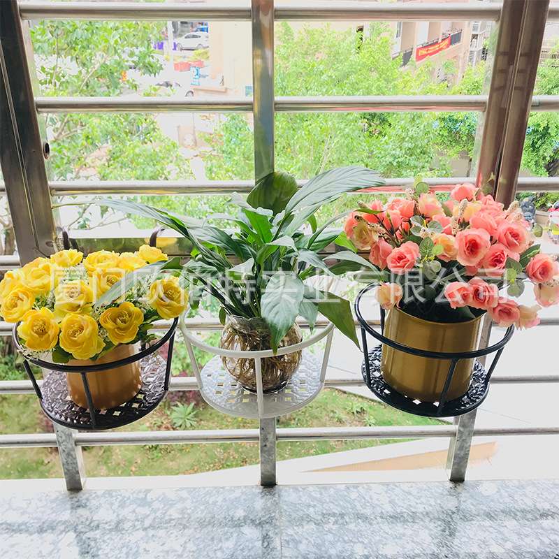 跨境简约室内栏杆小挂篮窗户栏杆悬挂阳台花架铁艺植物架厂家