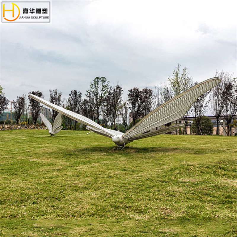 不锈钢雕塑制作户外城市广场商业街景观大型抽象鲸鱼圆环摆件饰品