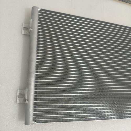 现代215-7C 225-7  265-7  215Vs通用挖机配件冷凝器11 EM-90050