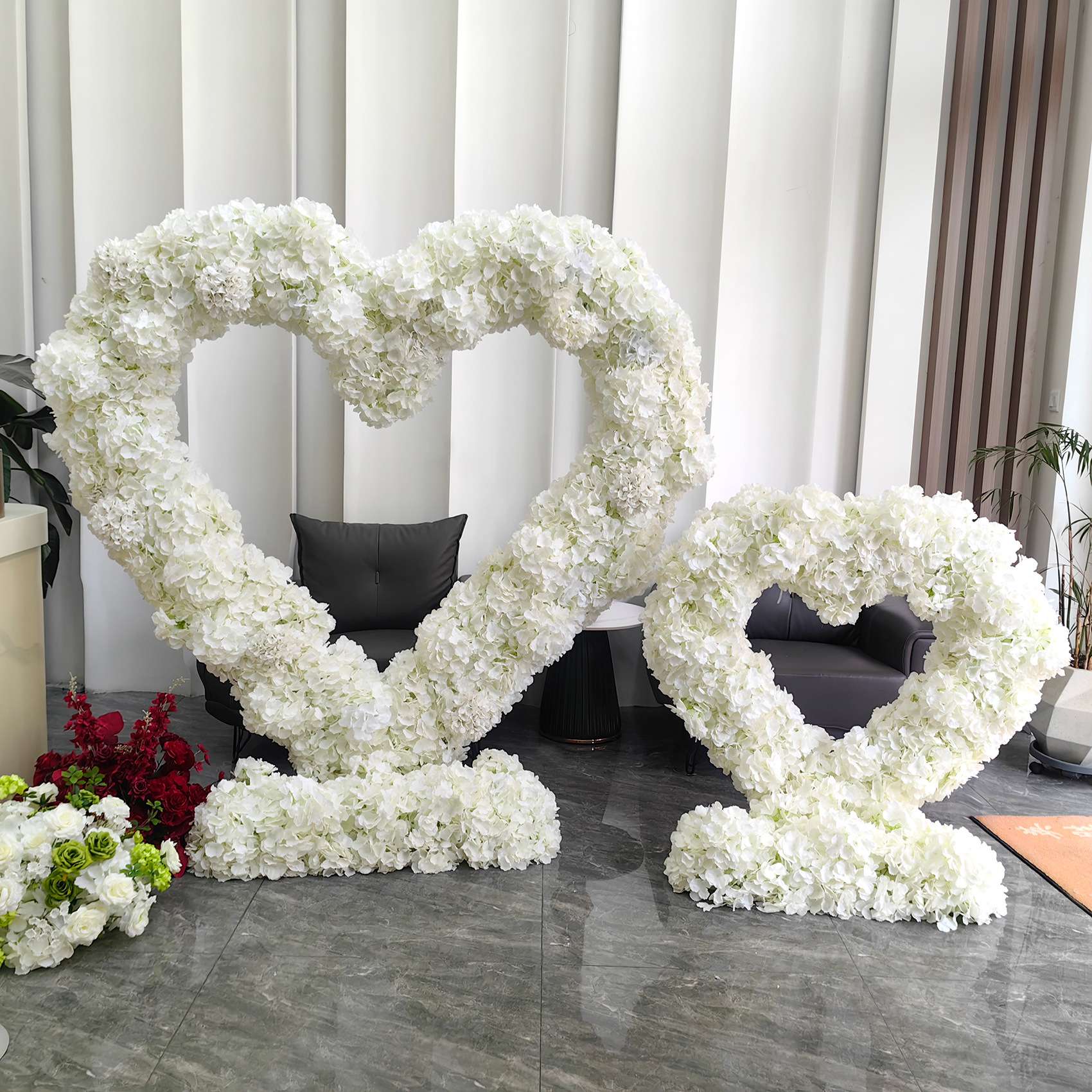 跨境爱心红色心型花 婚礼舞台背景布置花艺 心型架子拱门装饰假花