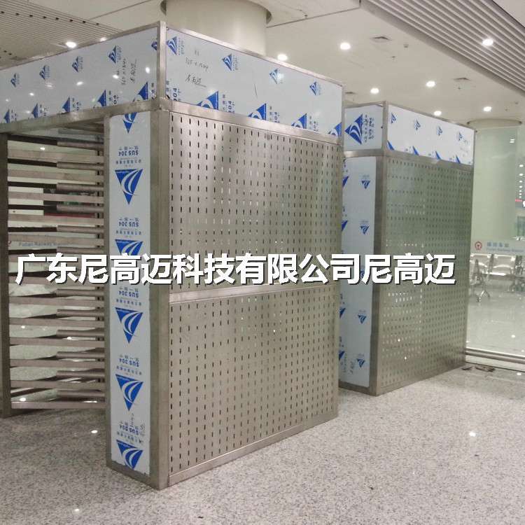广州火车站单项出入通道全高门单向梳状门304不锈钢手动栅栏转闸