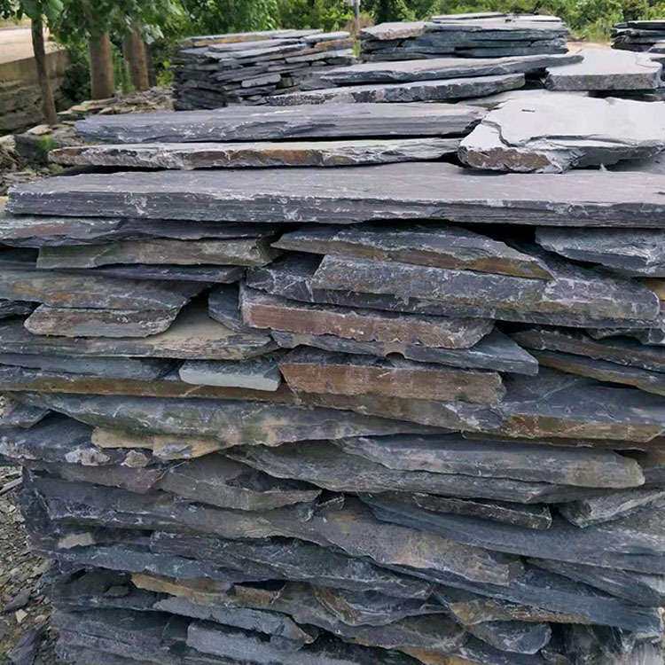 青石板不规则板岩户外墙碎拼文化毛石工程铺路乱型散石工程铺路石