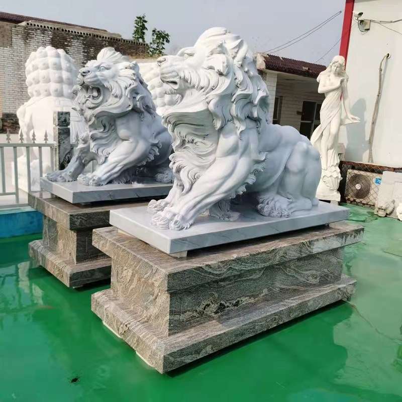 欧式爬狮石雕动物造型可定 制园林景区门口摆件石材雕刻厂家