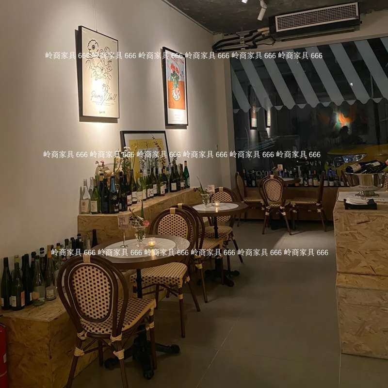 美式网红复古风咖啡厅酒吧实木岩板餐桌椅组合蛋糕烘焙甜品店圆桌