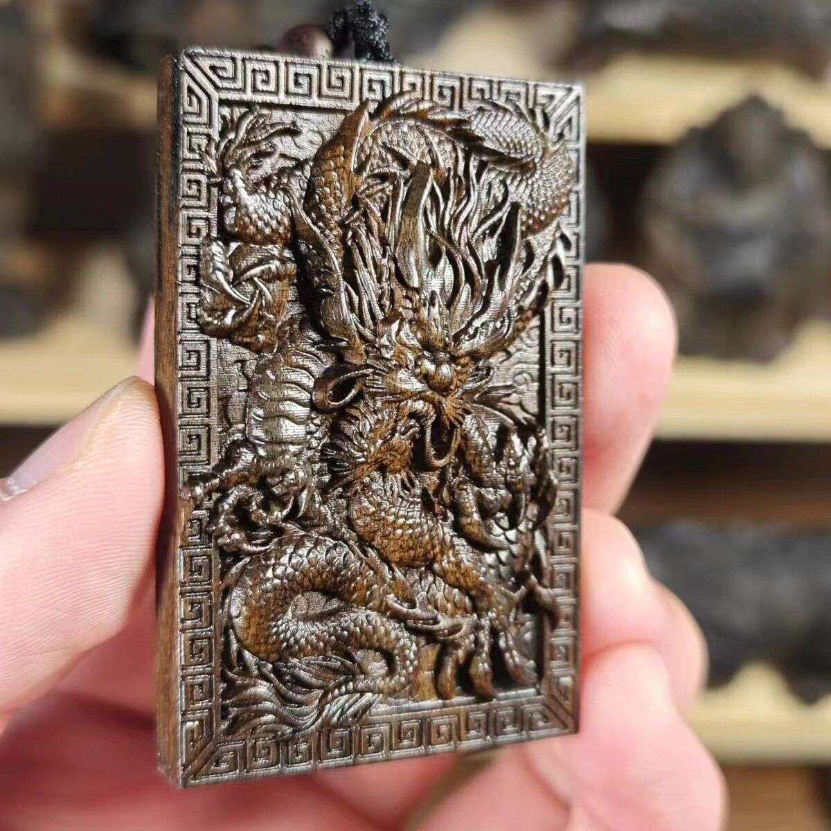 新年龙生肖沉香木龙腾四海龙牌精雕工艺挂件装饰品家居实心精雕