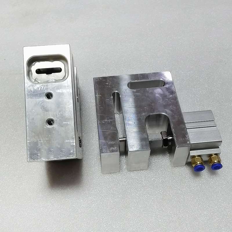 制袋机用打孔器 气动打孔机蝴蝶孔无纺布 小圆孔胶袋塑料袋打洞机