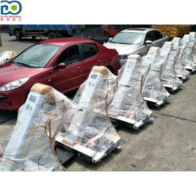 德欧生产小型农用粮食收谷装袋机 手推谷物收集机 收谷吸粮机