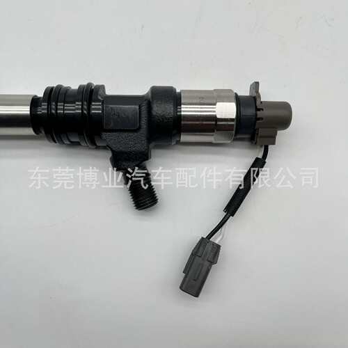 高压共轨 喷油器095000-9720 ME307488 适用6M60 发动机