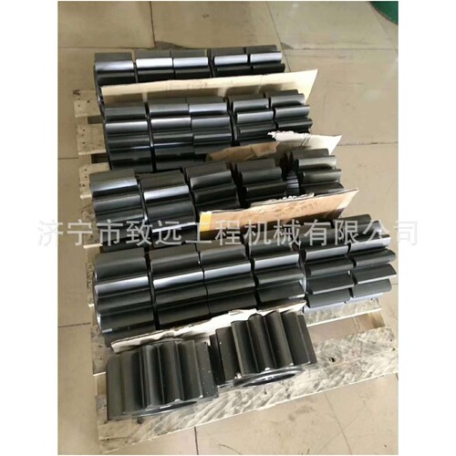 彭浦T140推土机摩擦片主动片，T140单边双支重轮引导轮驱动齿履带