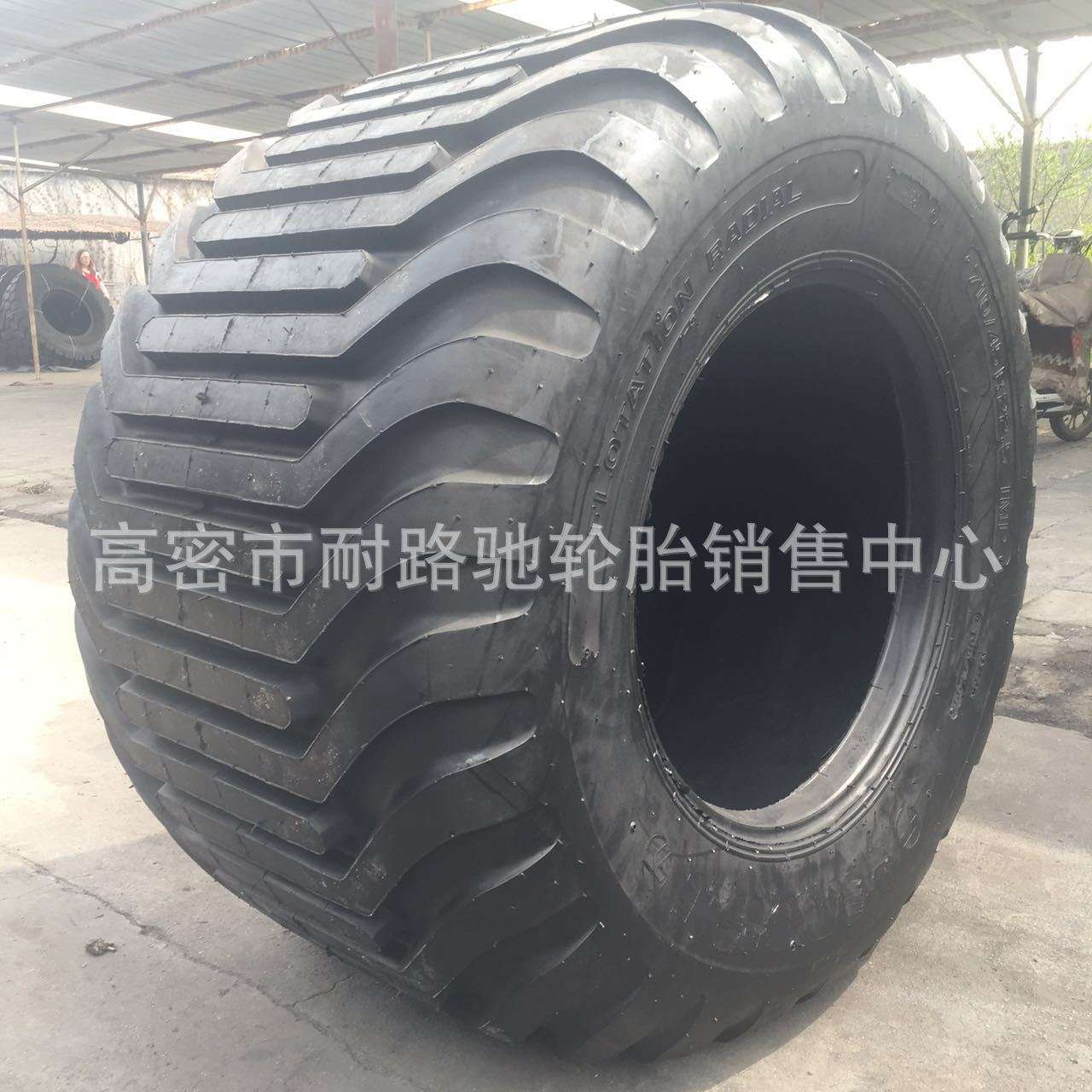 沙漠运输车轮胎710/55-26.5 710/40-22.5 真空轮胎改装配钢圈