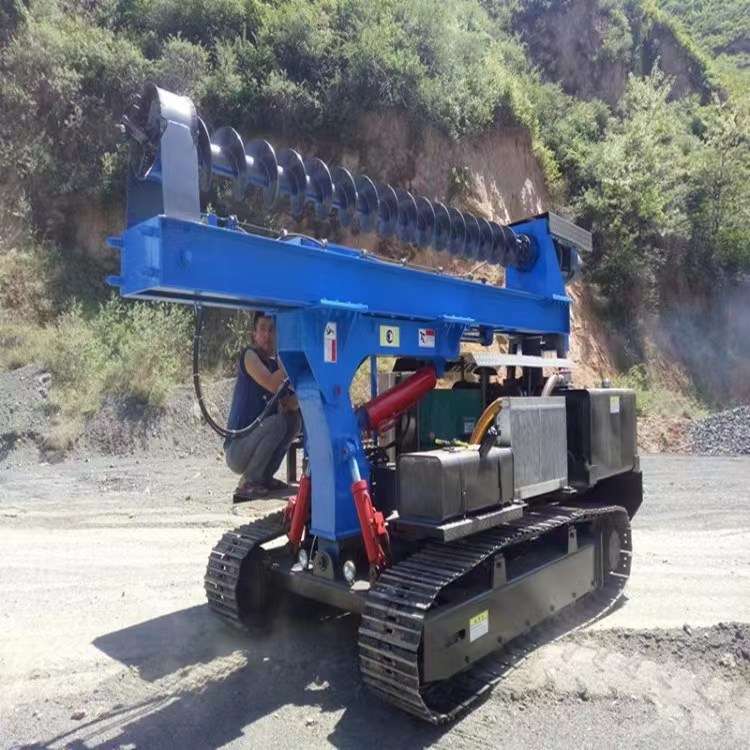 履带式山地光伏打桩机 全液压可360旋转长螺旋潜孔钻机光伏打桩机