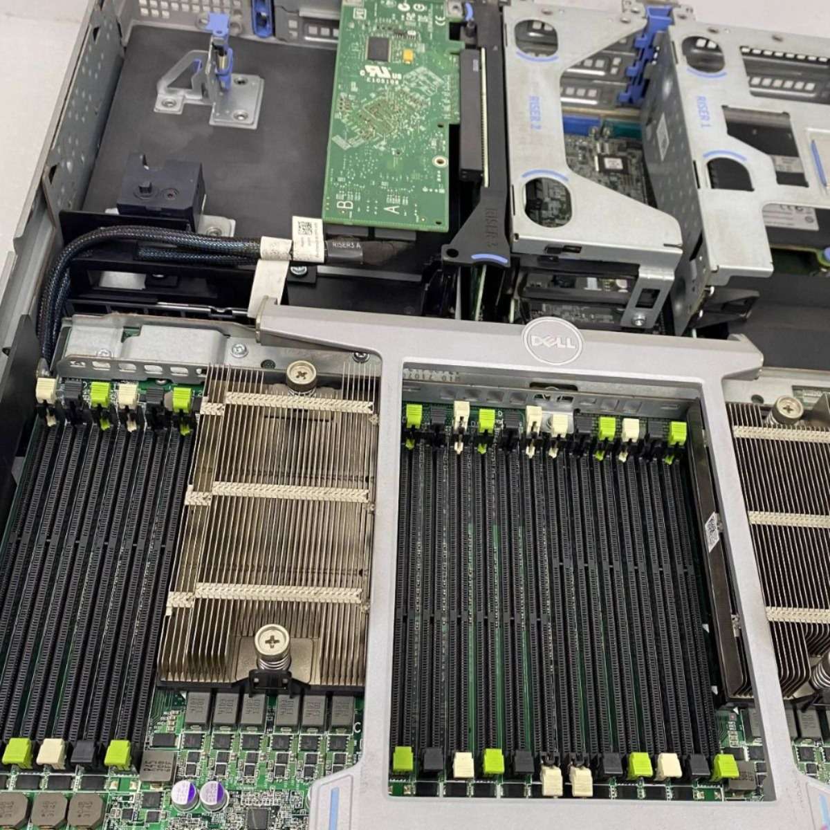 Dell戴尔R820 2U机架式服务器双路/四路96线程虚拟化渲染