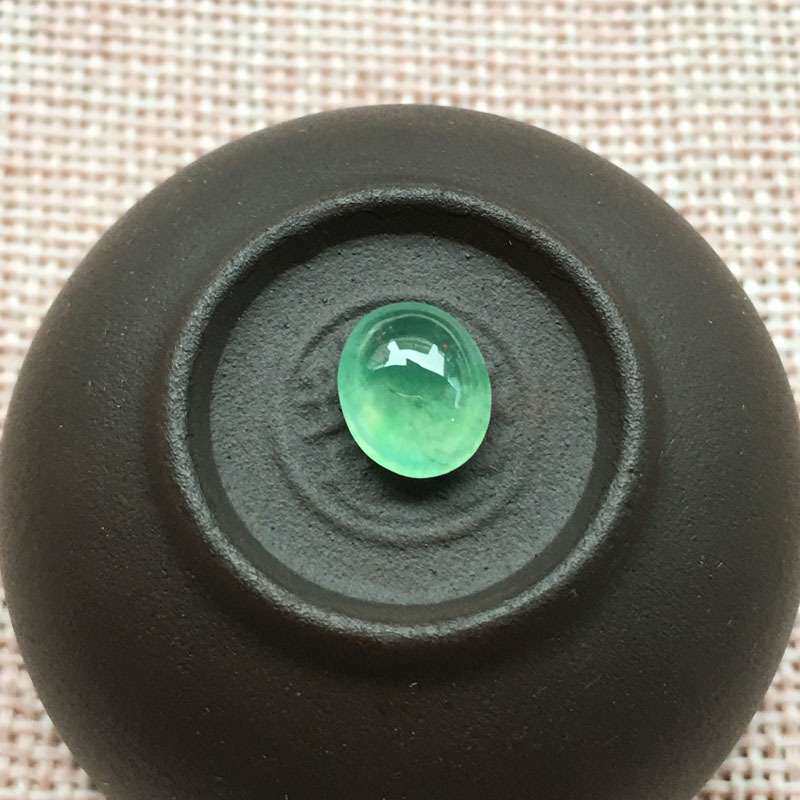 傅小姐翡翠冰绿蛋面水润冰透饱满圆润镶嵌