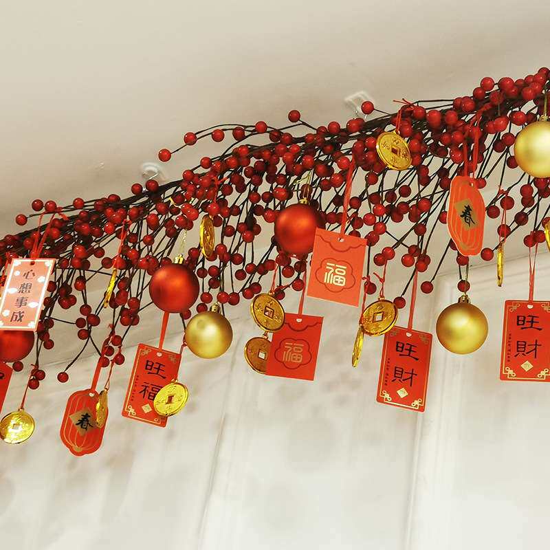 新年装饰品红果商场吊顶挂饰春节商场橱窗美陈场景氛围布置