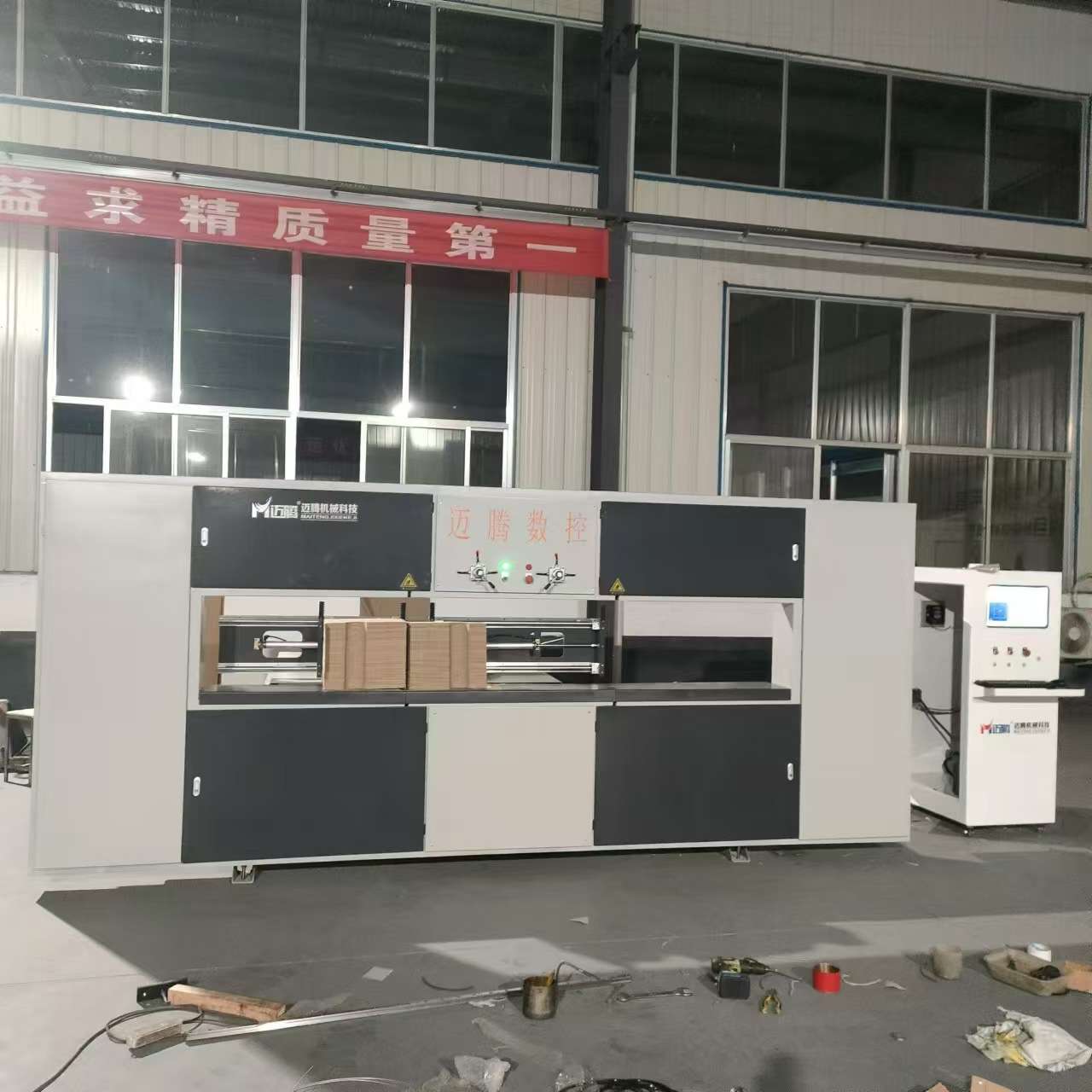 猫抓板瓦楞纸数控线锯机 宠物用品线切割设备 EVA蜂窝纸板加工