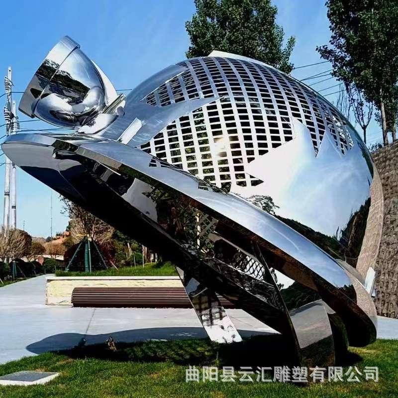 抽象不锈钢小鱼雕塑酒店墙面园林庭院水池镜面镂空鱼群动物艺术品
