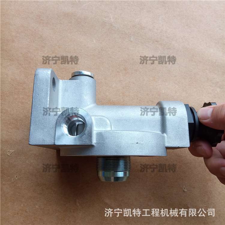 挖掘机配件 PC60/70-8挖机老款油水分离器滤芯座6271-71-6110