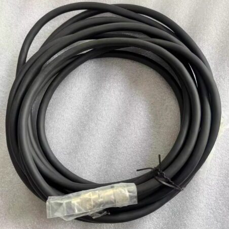 CBL-YRC061-1 工业机器人 DX100/DX200示教器线8米