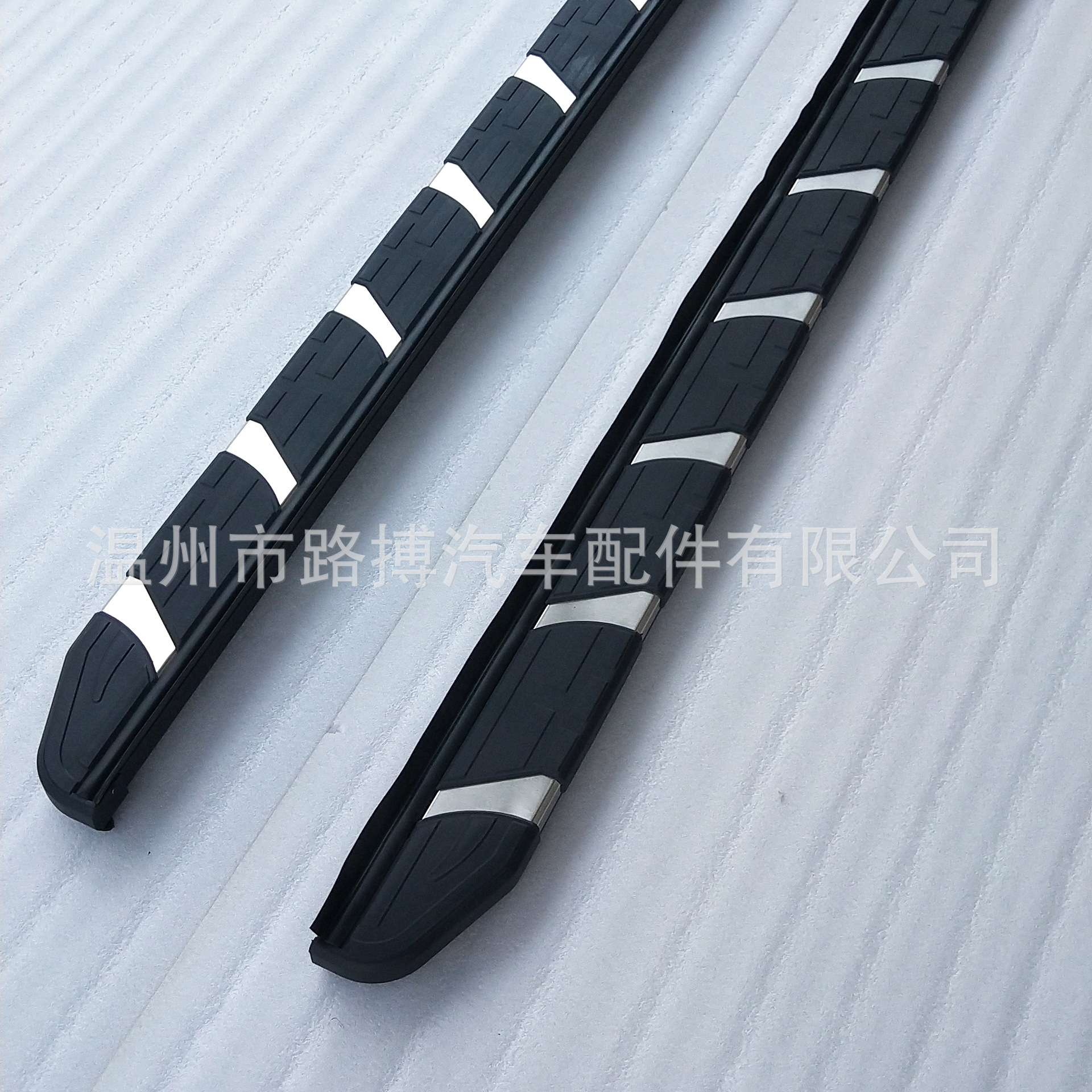 适用捷达VS57途观侧脚踏板卫士款迎宾途锐改装AKM威然探岳GTE揽境