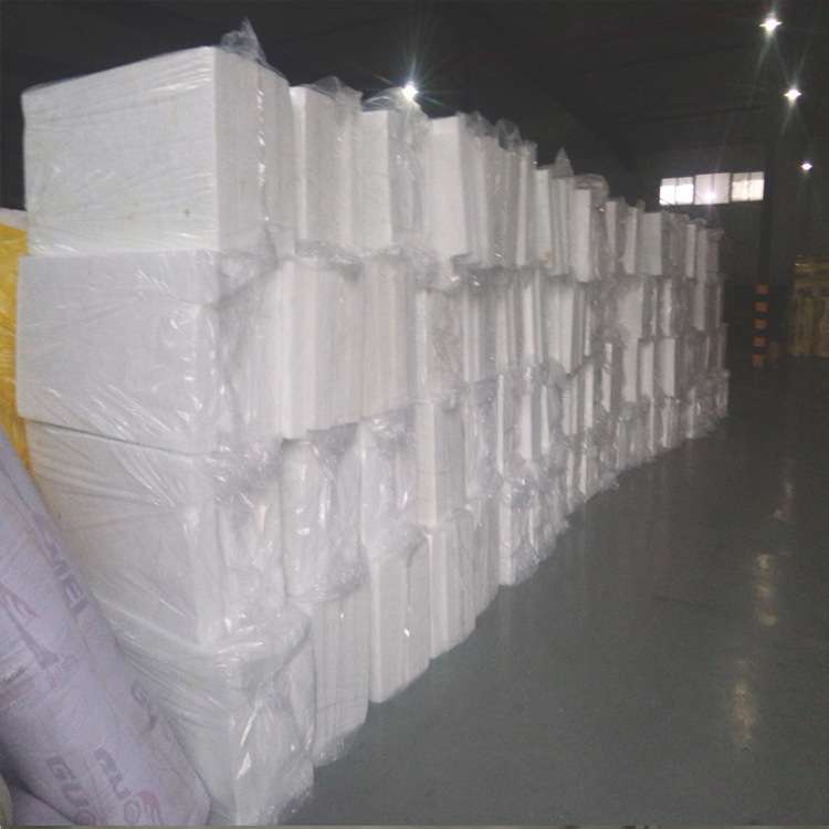 白色轻钢别墅钢结构板隔热吸音降噪房屋外墙保温材料纤维玻璃棉