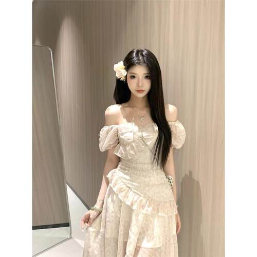 法式复古赫本风碎花连衣