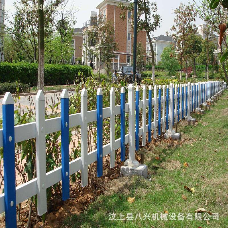 绿化带PVC草坪护栏社区围栏园林防护围栏花池草坪栅栏草坪护栏
