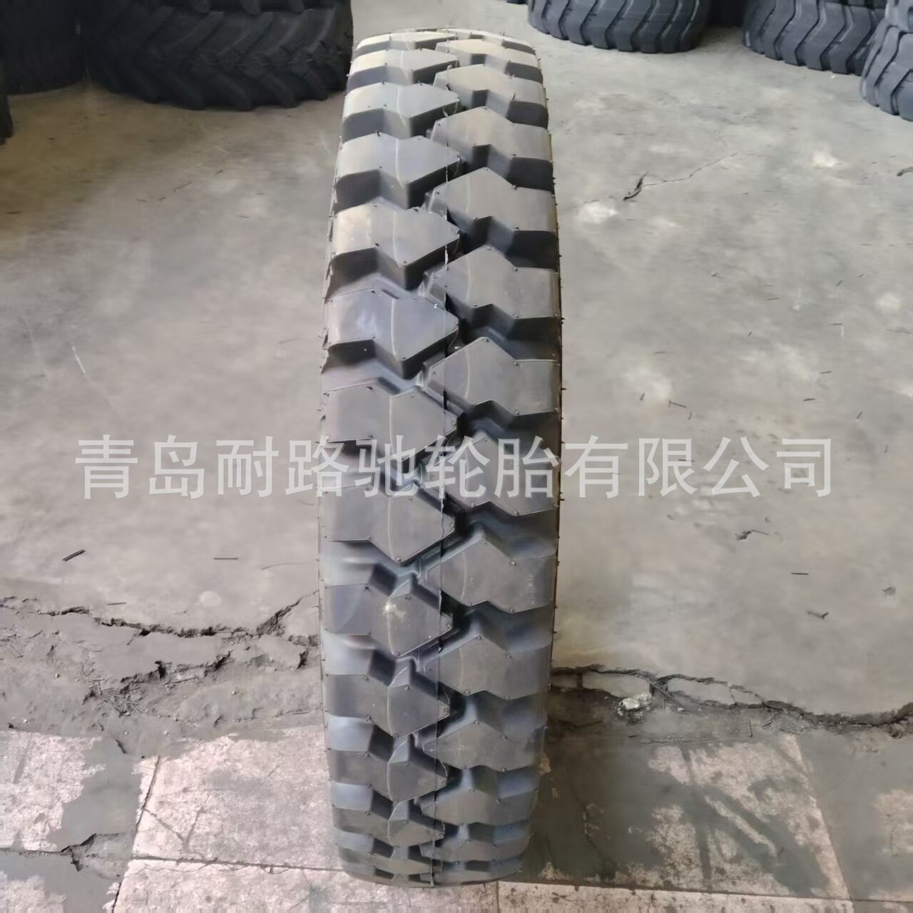 矿山胎750/825-16两大块900/1000/1100/1200-20配内胎垫带